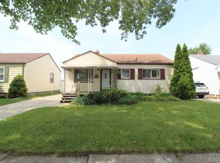 17120 Matthews St, Riverview, MI