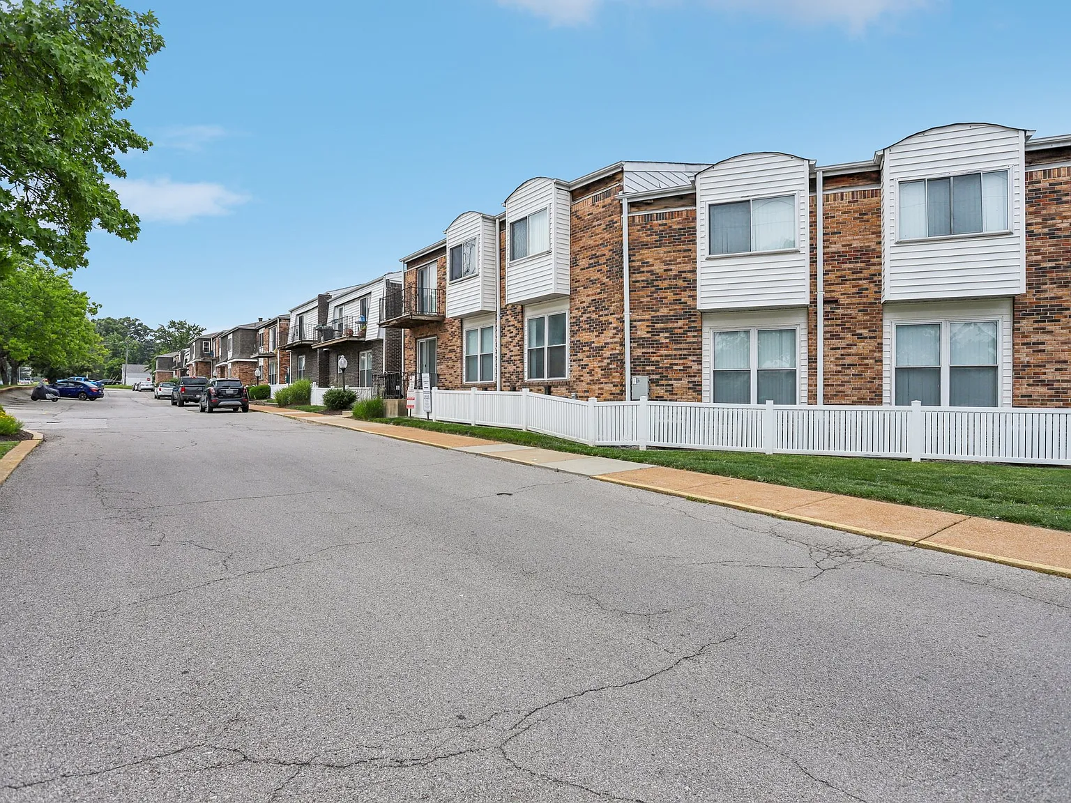 Marlborough Trails Apartments — Photo 2