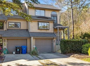 2200 Hermit Thrush Ln, Virginia Beach, VA 23455