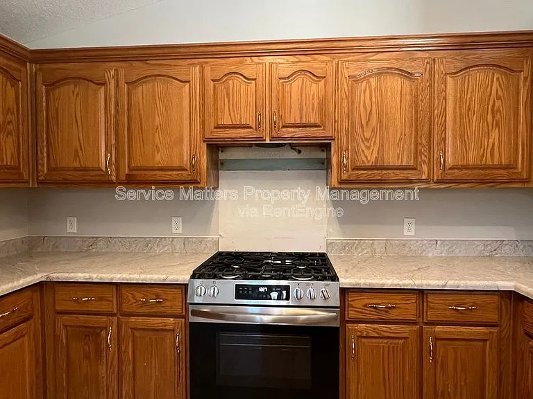 5959 Sleepy Hollow Ct — Photo 11