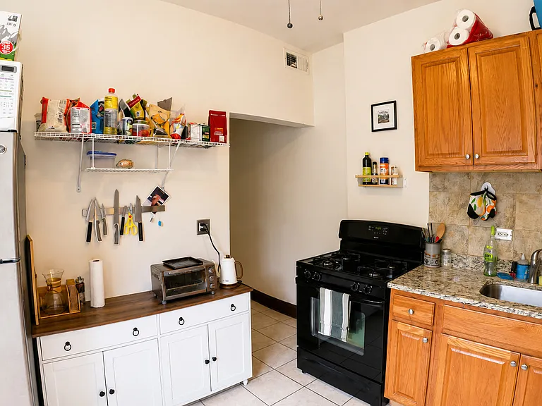 1336 W Farwell Ave #2E — Photo 3