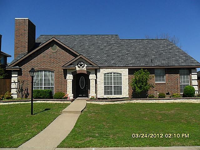 1st image of 1604 Mockingbird Ln
