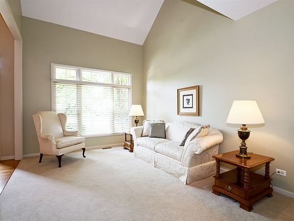 3rd image of 3447 Breitwieser Ln