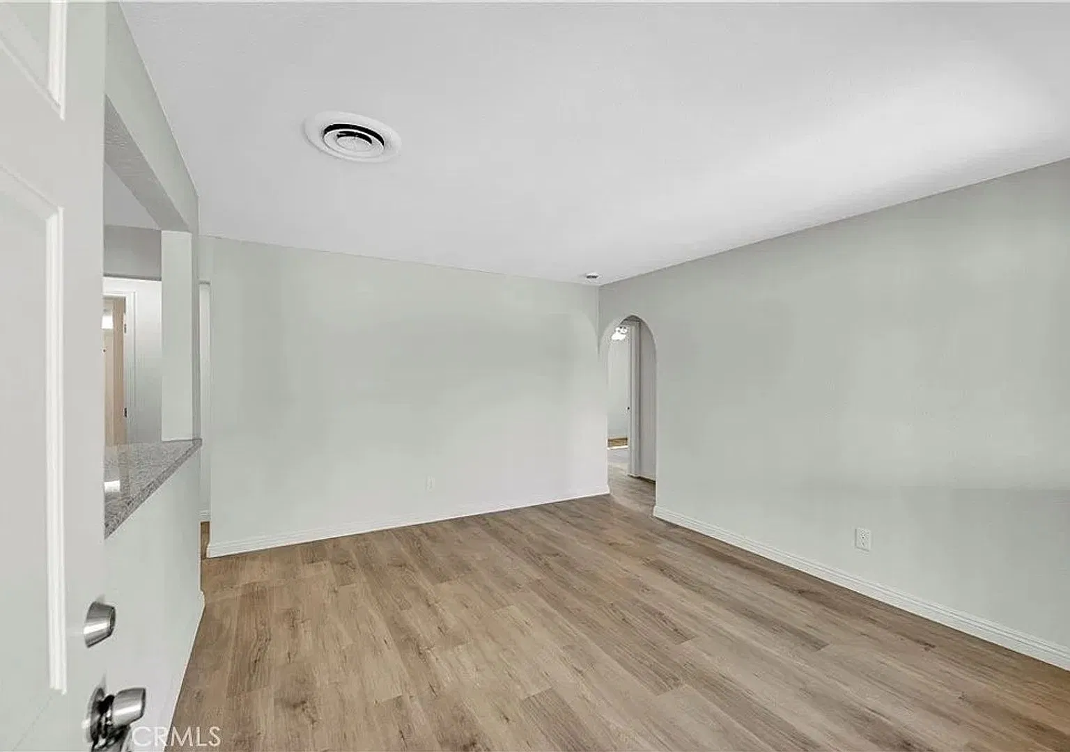 3 Bedroom 1 Bath For Rent — Photo 3