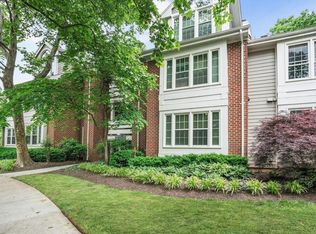 11138 Beaver Trail Ct, Reston, VA 20191