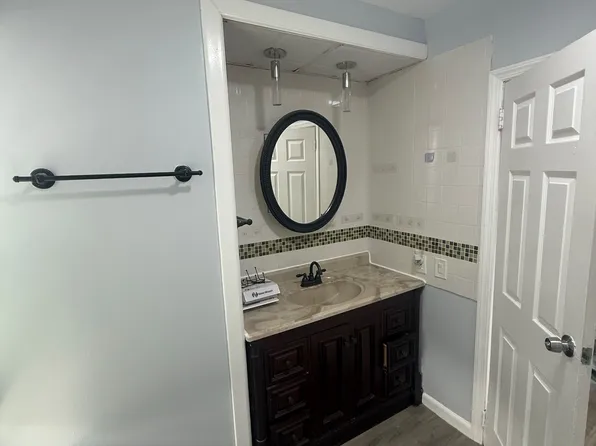 177 Broadway Floor 2, Valley Stream, NY 11580