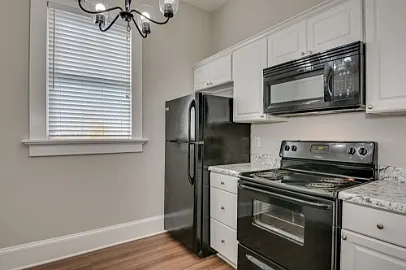 1246 Broad St #109 — Photo 6