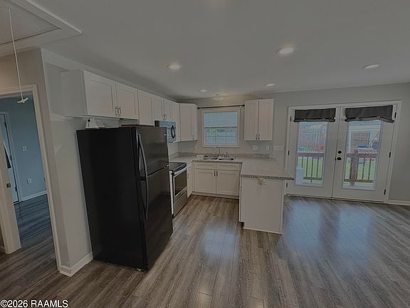 3rd image of 113 Glenfield St
