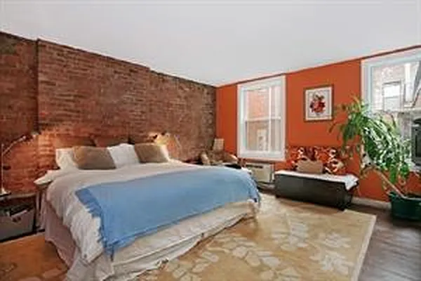 Sold by Corcoran | media 14