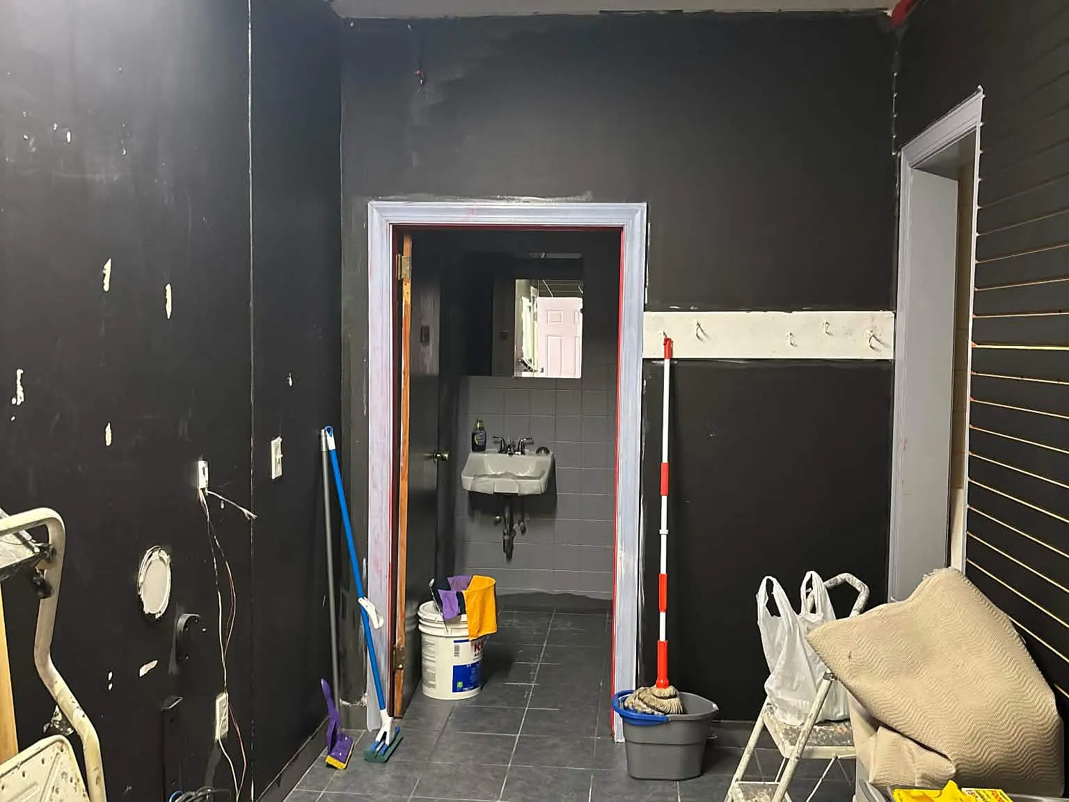 1 bed, 1200 sqft, $1,500 — Photo 3