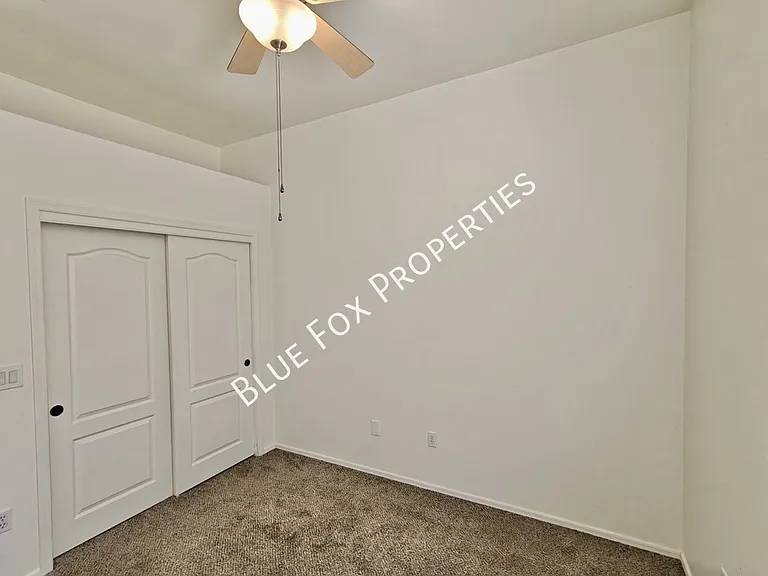 7063 W Autumn Dew Ct — Photo 28