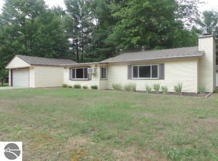 2099 Robert St, Prescott, MI 48756