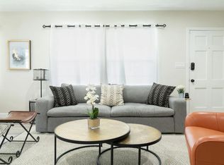 7706 Paso Robles Ave, Van Nuys, CA 91406