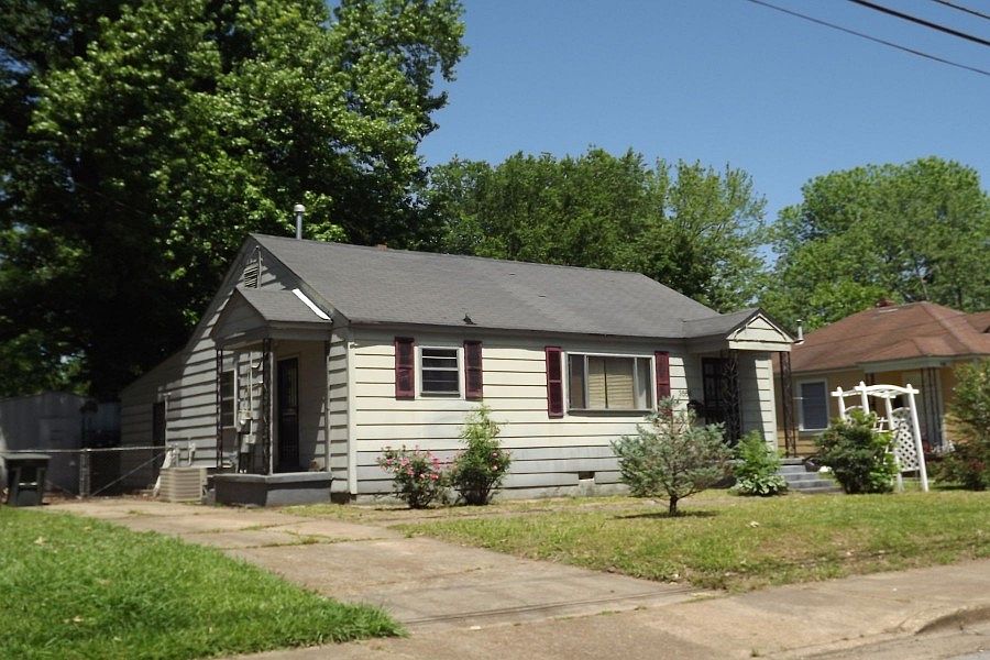 2nd image of 3668 Fairmont Ave