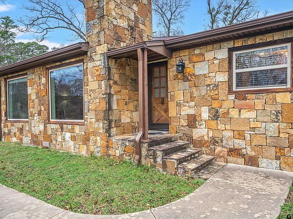 3rd image of 2205 County Road 3440