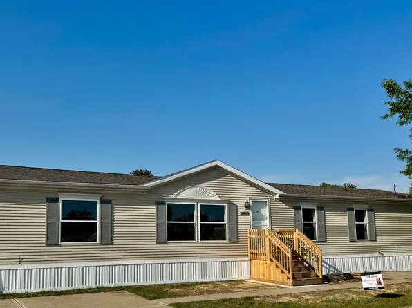 20828 Grandville Rd, Big Rapids, MI 49307