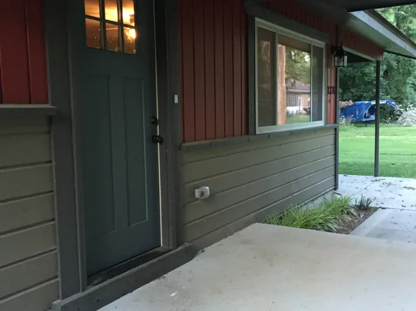 1376 W Hendrix St, Fayetteville, AR 72703