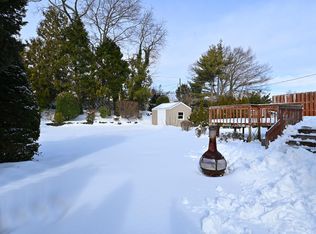 827 3rd Ave #1, Franklin Square, NY 11010