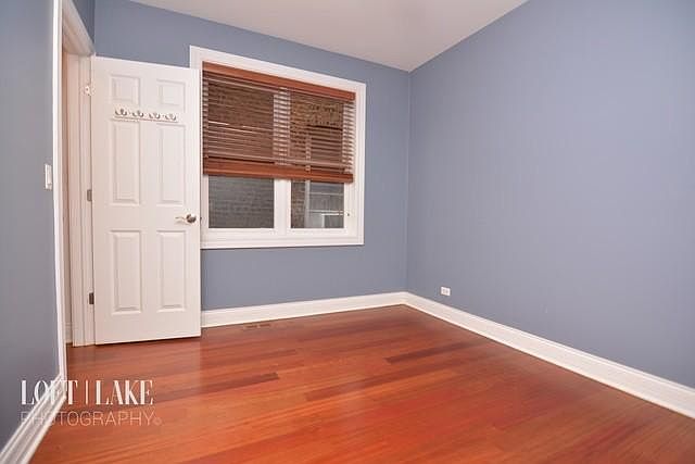 1st image of 1626 N Oakley Ave #2