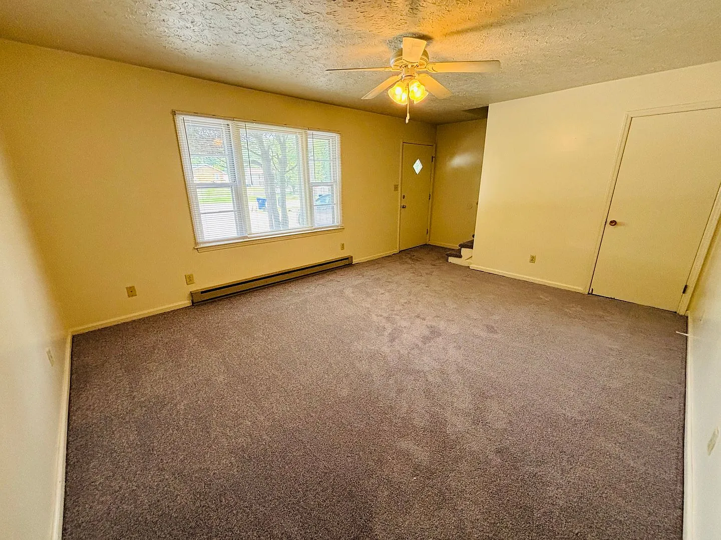 2 Bedroom, 1 Bath Townhouse — Photo 3