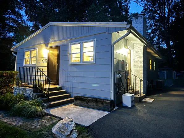 9229 Eljames Dr, Fairfax, VA 22032