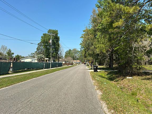 4th image of 264 Jefferson Ave