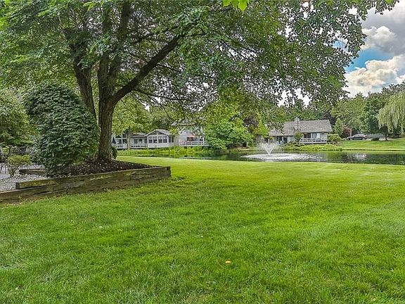 4th image of 550-13 Willow Cir