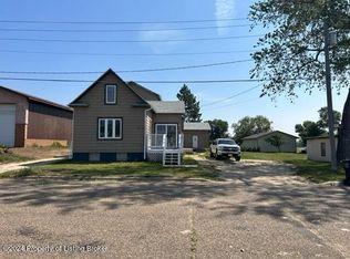 341 Wolfe Ave, Gladstone, ND 58630