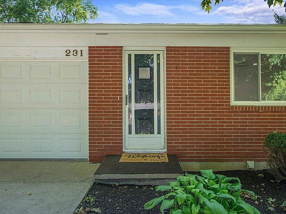 4th image of 231 Miller St