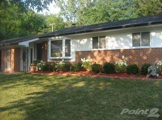 2310 Hilldale Dr, Ann Arbor, MI 48105