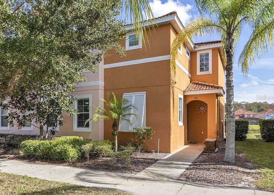 1st image of 741 Las Fuentes Dr