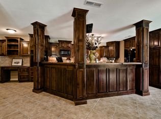 104 W Oaklawn Dr, Springdale, AR 72764