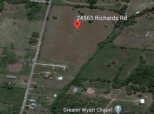 24563 Richards Rd, Hempstead, TX 77445