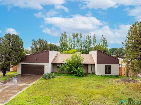 712 Mission Arch Dr, Roswell, NM 88201
