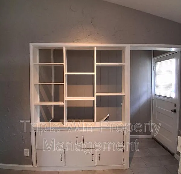 524 Acorn Dr — Photo 13