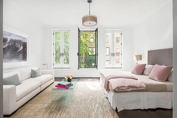 Sold by Pinkwater Select | media 39