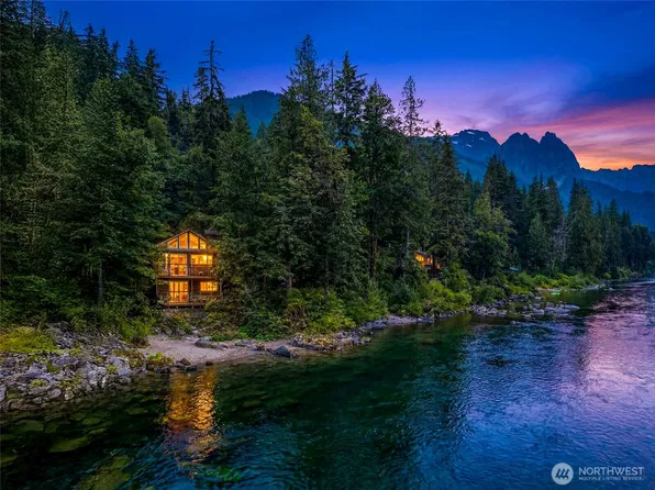52607 S Riverside Road, Gold Bar, WA 98251