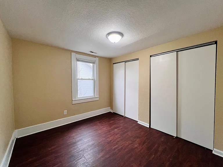 2807 Chestnut St — Photo 9