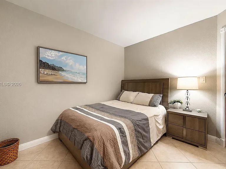 2401 Collins Ave #1709 — Photo 20