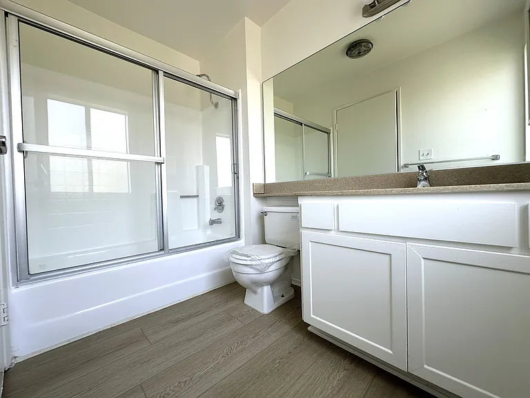 1345 S Westgate Ave #104 — Photo 6