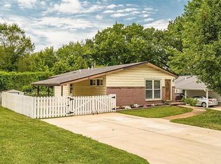 1319 Honeywood Dr, Saint Louis, MO
