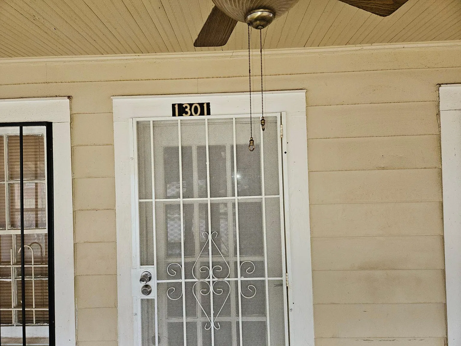 1301 Gulfport St — Photo 1