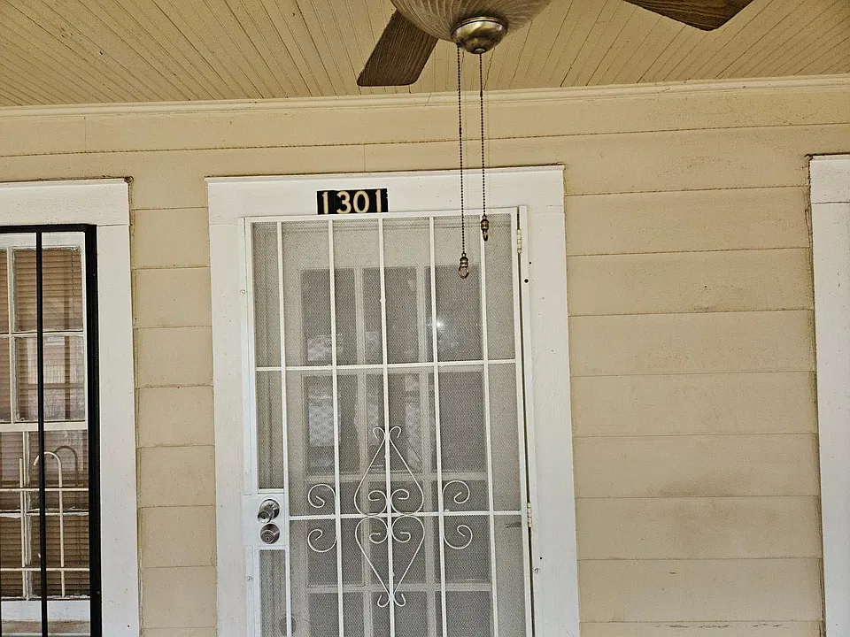 1301 Gulfport St