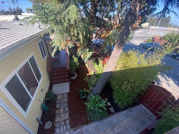 5th image of 197 Nottingham Ave #B