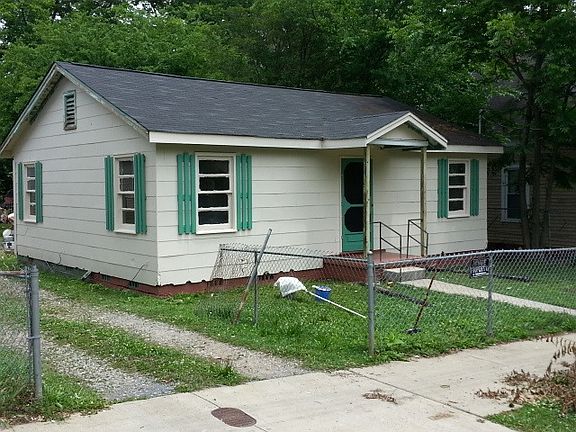 Working on yard.Getting a fresh coat of p