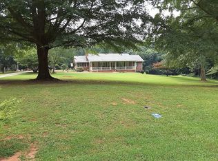 1542 Hickory Flat Rd, Gillsville, GA 30543