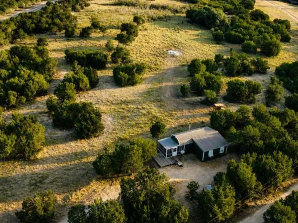 1098 Winter Rd, Gatesville, TX 76528