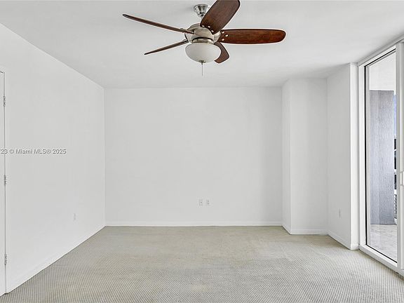 3rd image of 50 Biscayne Blvd APT 4809