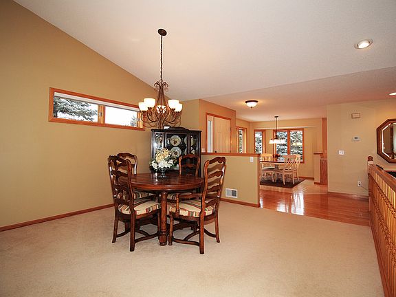 Dining Room/Foyer/Dinette