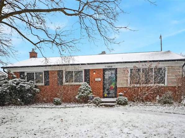 9015 Headley Dr, Sterling Heights, MI 48314